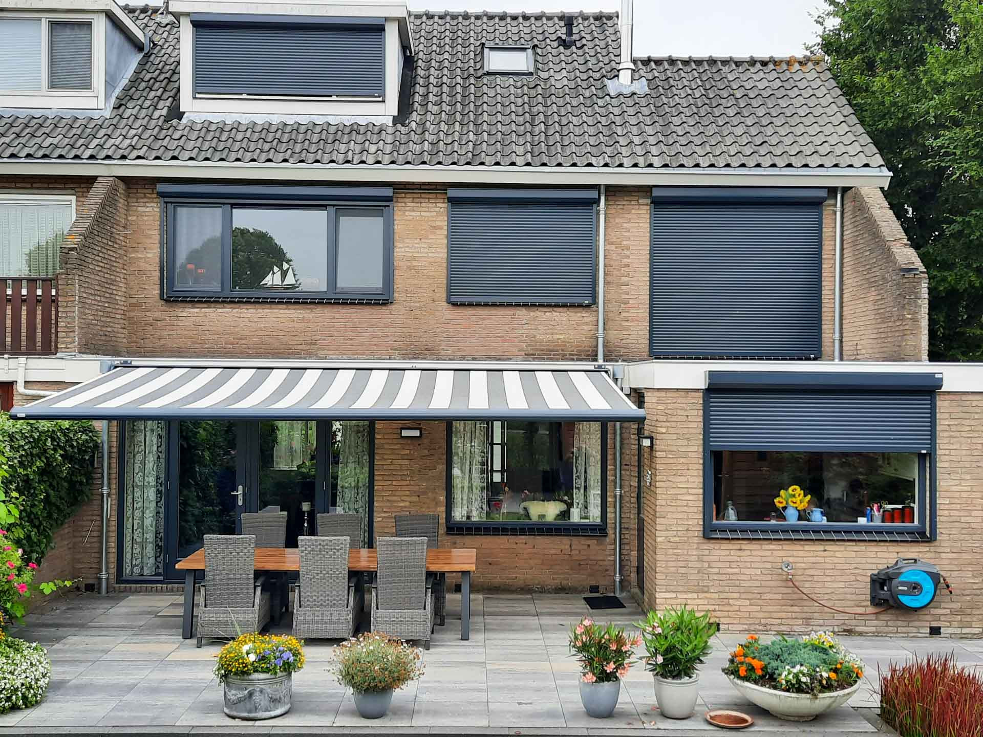 Rolluiken en zonwering - Timmerbedrijf Hak